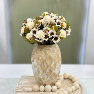 بوته گل مینا داوودی سفید